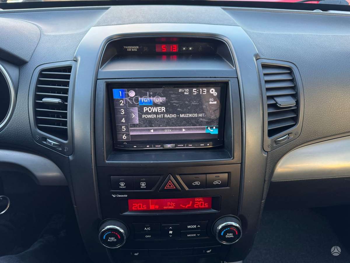 Kia Sorento 2010 — photo 10