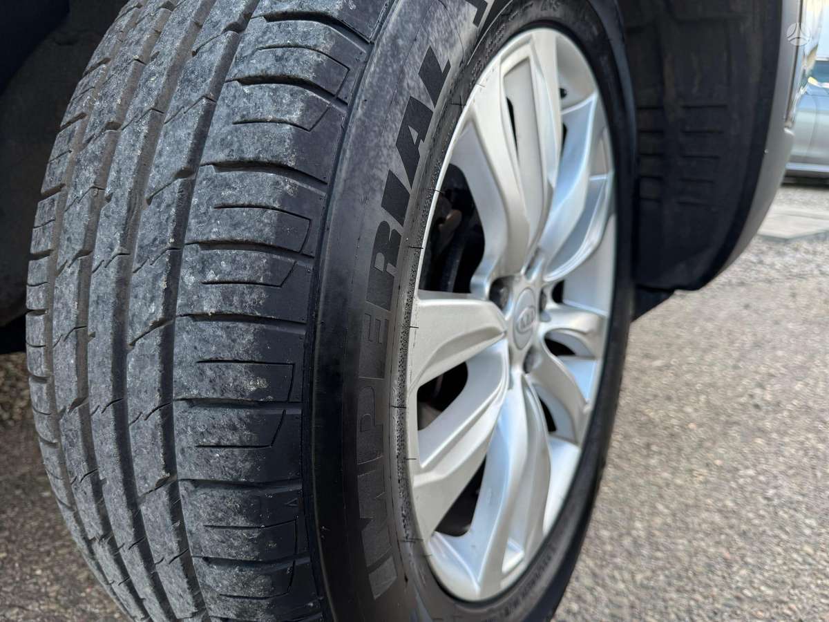 Kia Sorento 2010 — photo 15