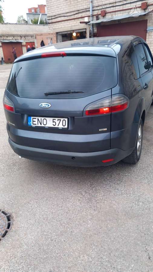 Ford S-MAX 2006 — вигляд ззаду