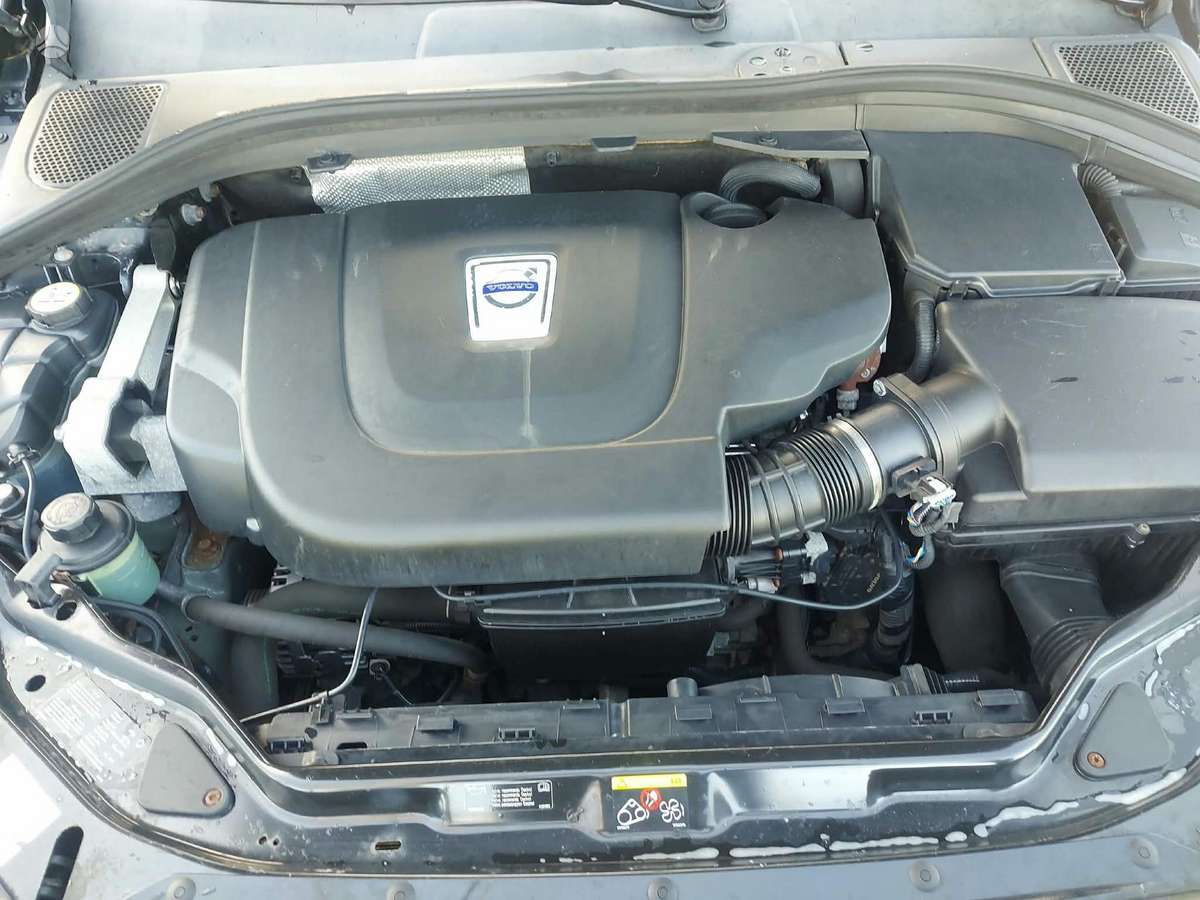 Volvo XC60 2011 — photo 12