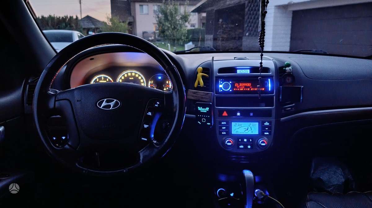 Hyundai Santa 2006 — photo 19