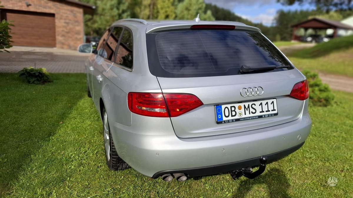 Audi A4 2009 — photo 8