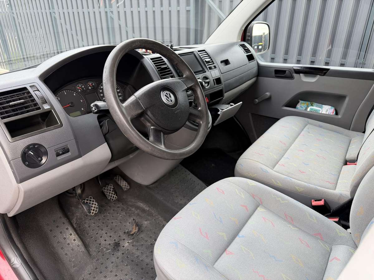 Volkswagen Transporter 2007 — photo 8