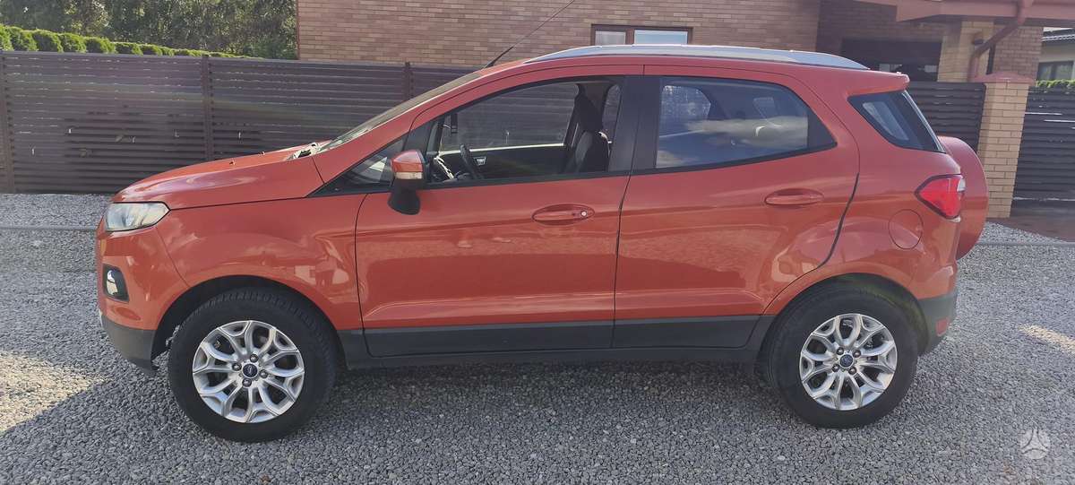 Ford EcoSport 2015 — photo 10