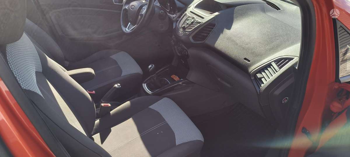 Ford EcoSport 2015 — photo 11