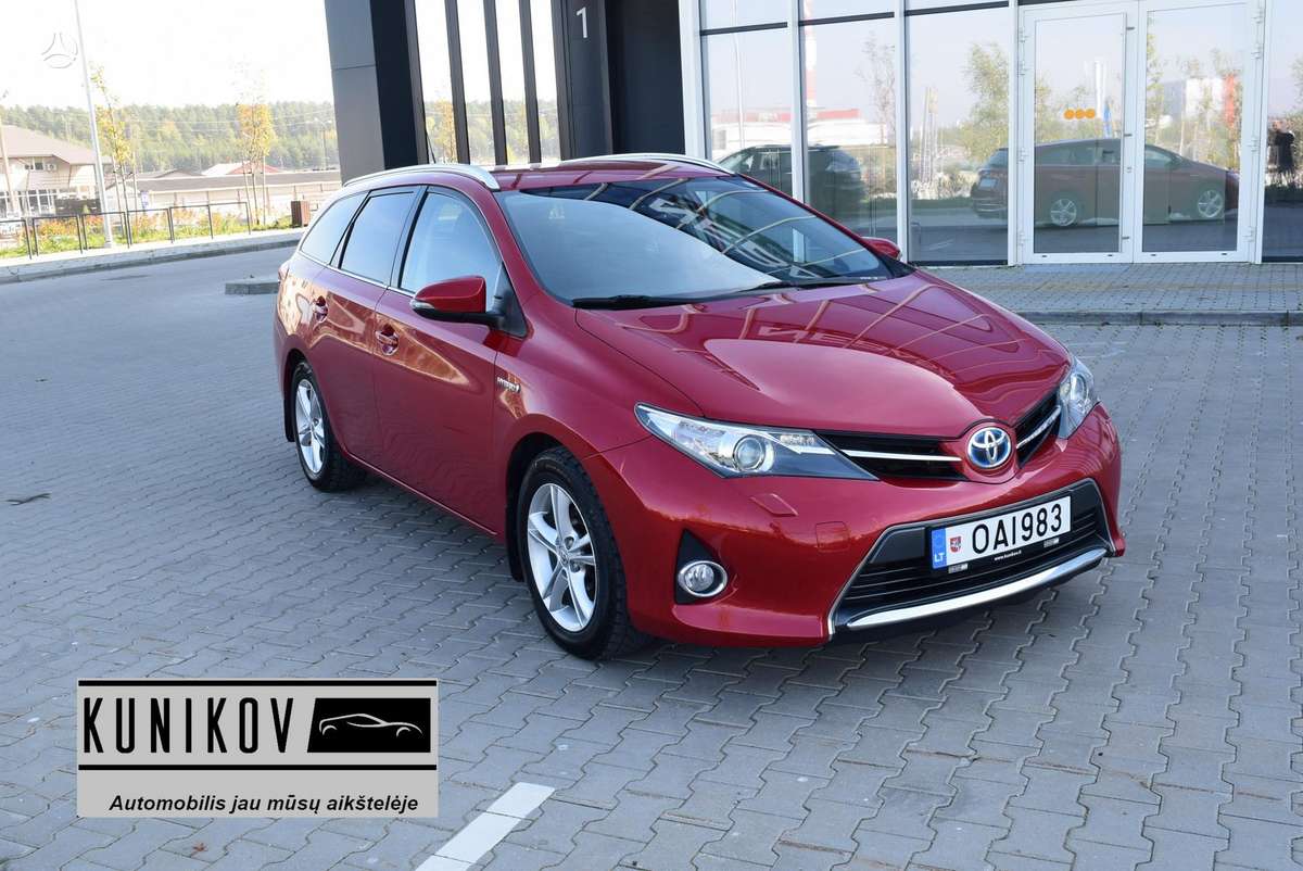 Toyota Auris 2014 — vehicle for AFU Ukraine