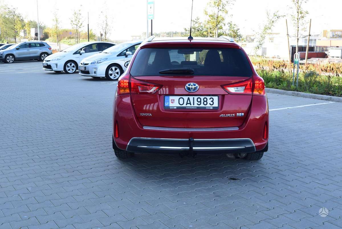 Toyota Auris 2014 — photo 6