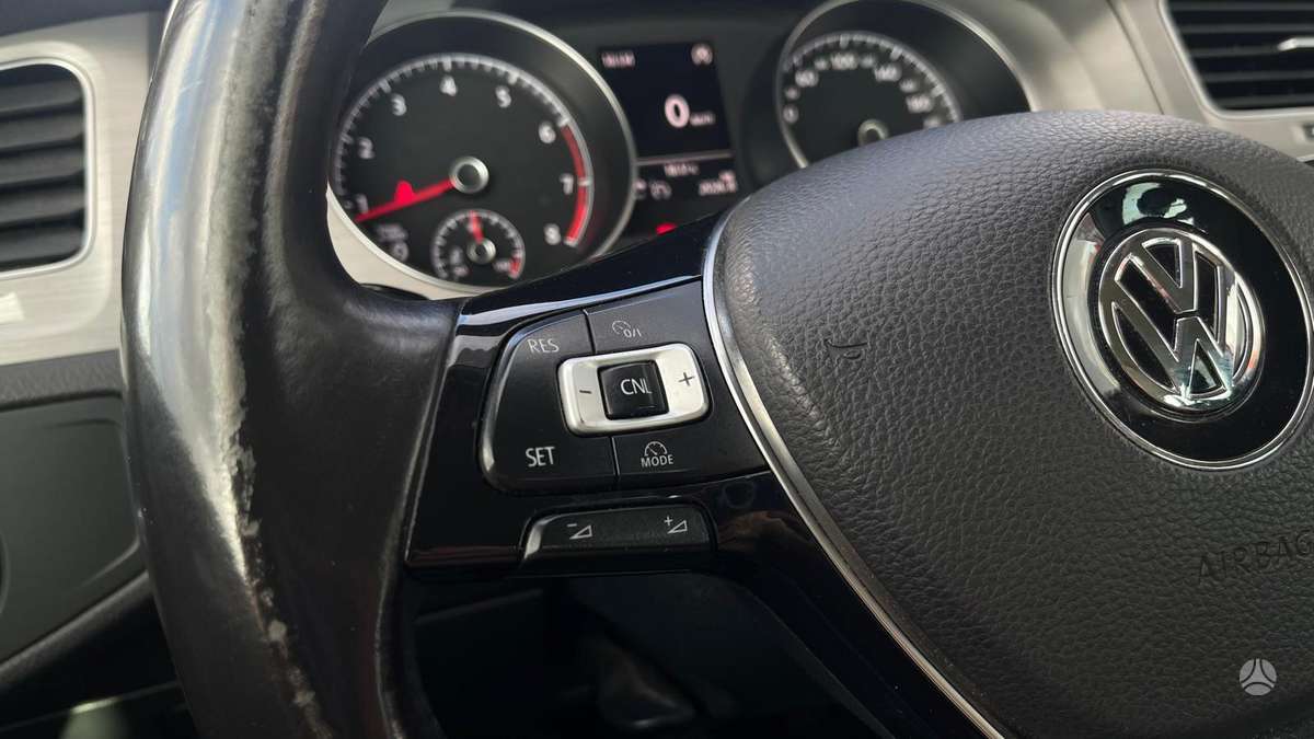 Volkswagen Golf 2015 — photo 16