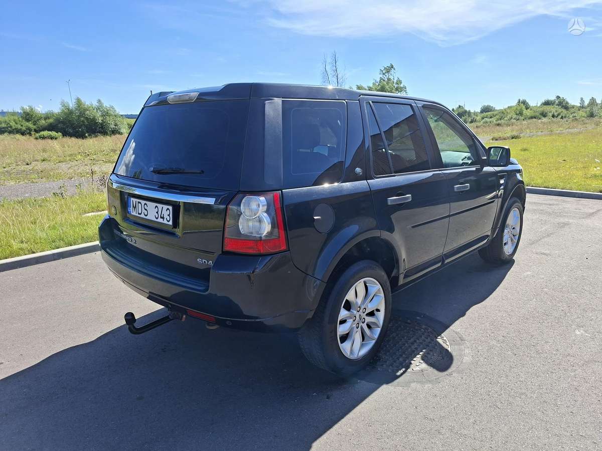 Land Rover 2011 — photo 10