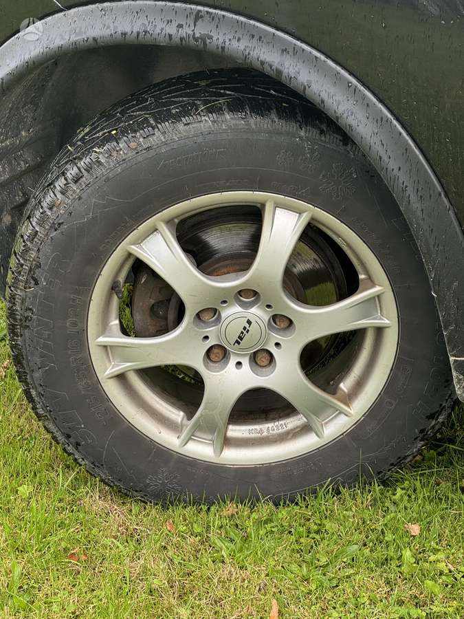 Nissan Juke 2011 — photo 12