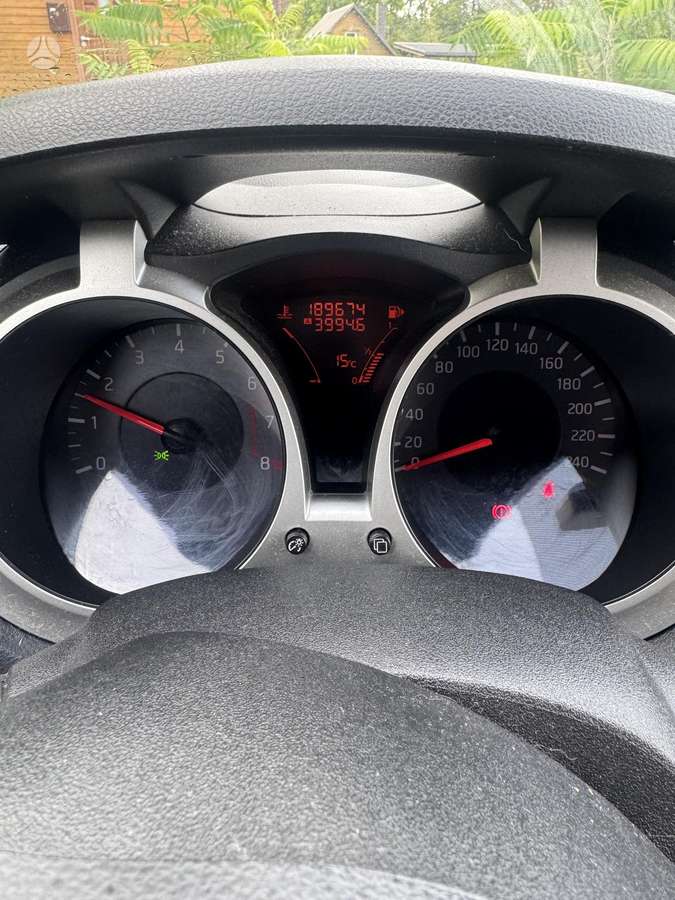 Nissan Juke 2011 — photo 19
