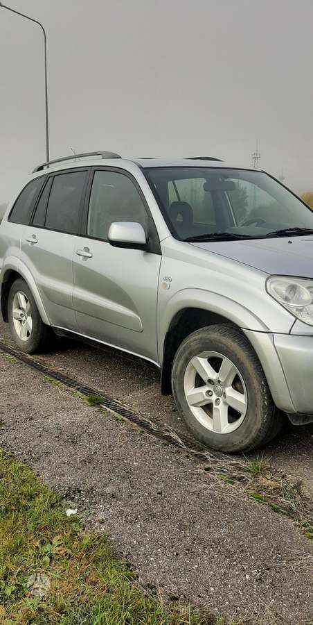 Toyota RAV4 2005 — фото 6