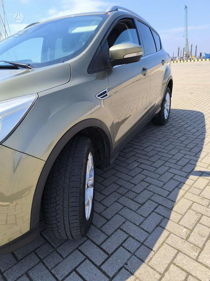 Ford Kuga 2014 — фото 11