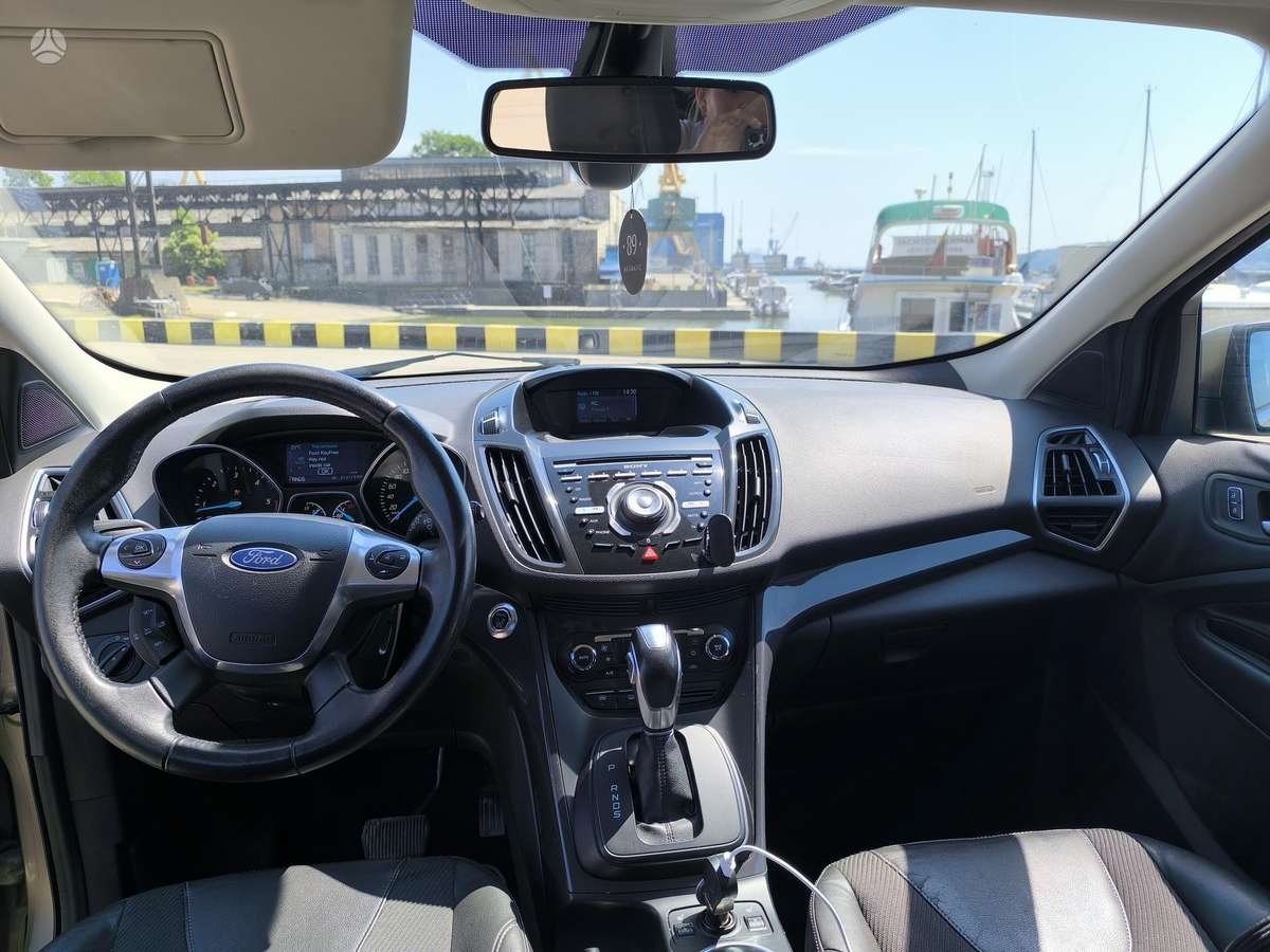 Ford Kuga 2014 — фото 12