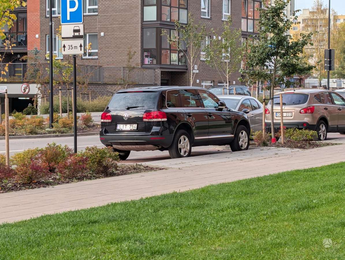 Volkswagen Touareg 2006 — vehicle for AFU Ukraine
