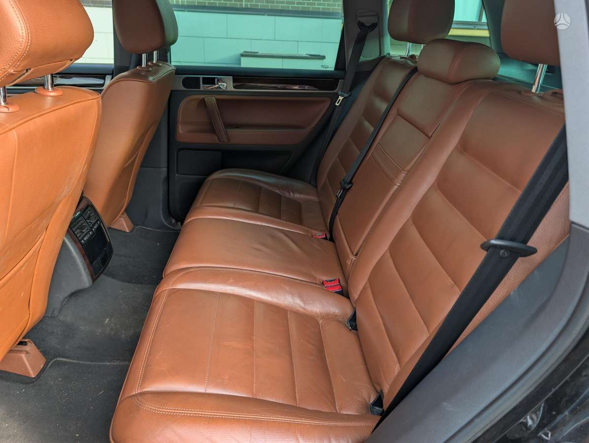 Volkswagen Touareg 2006 — photo 10
