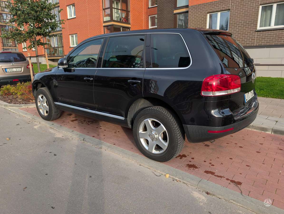 Volkswagen Touareg 2006 — engine 2461 cm³, 174 HP (128kW)