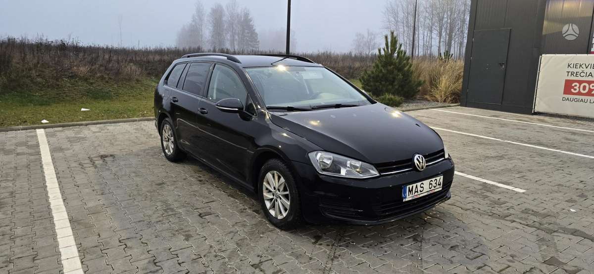 Volkswagen Golf 2015 — rear view