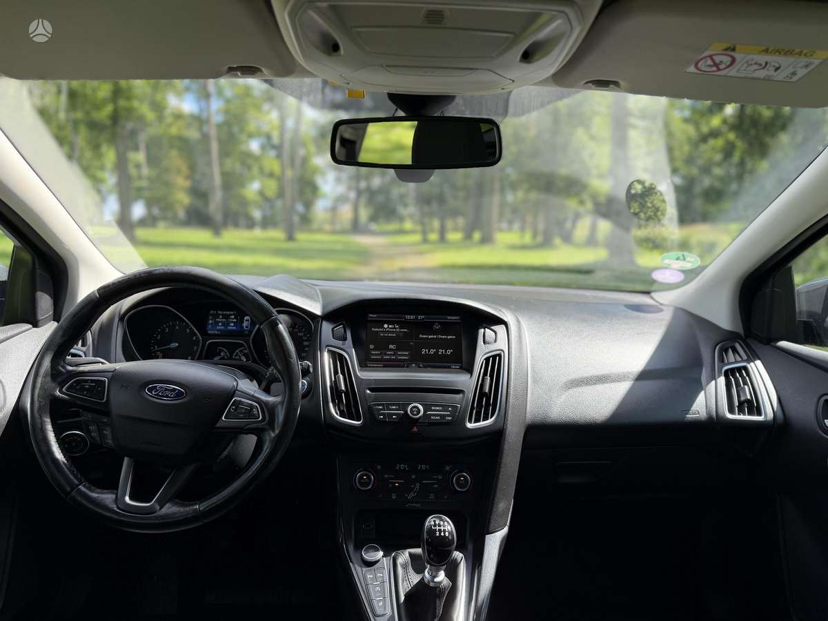 Ford Focus 2015 — фото 9