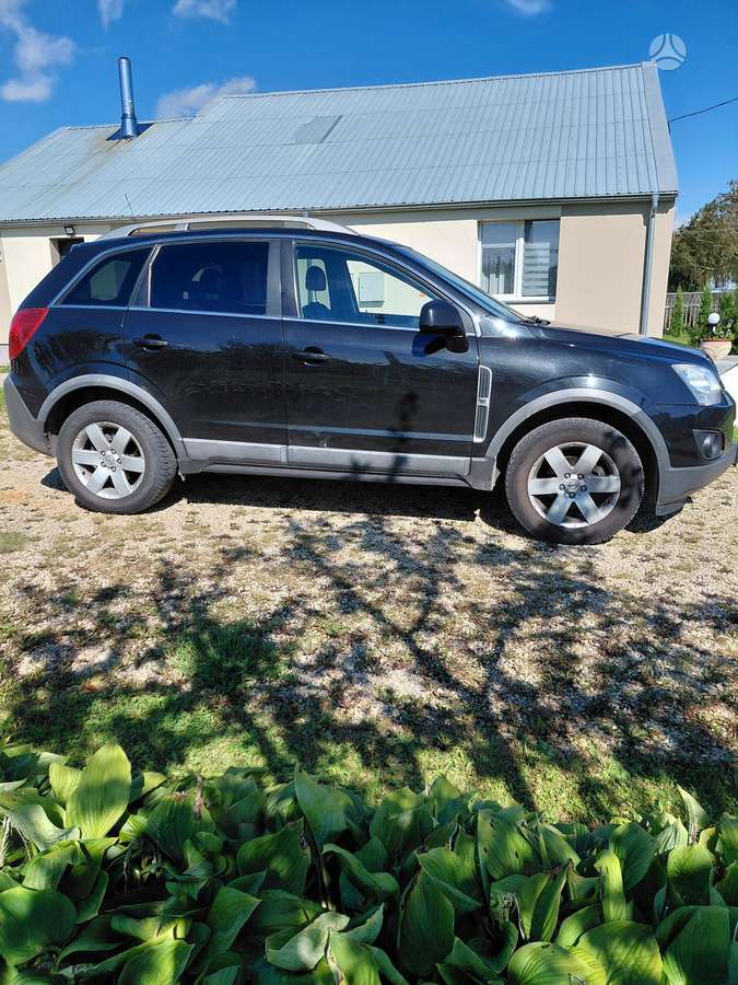 Opel Antara 2013 — rear view