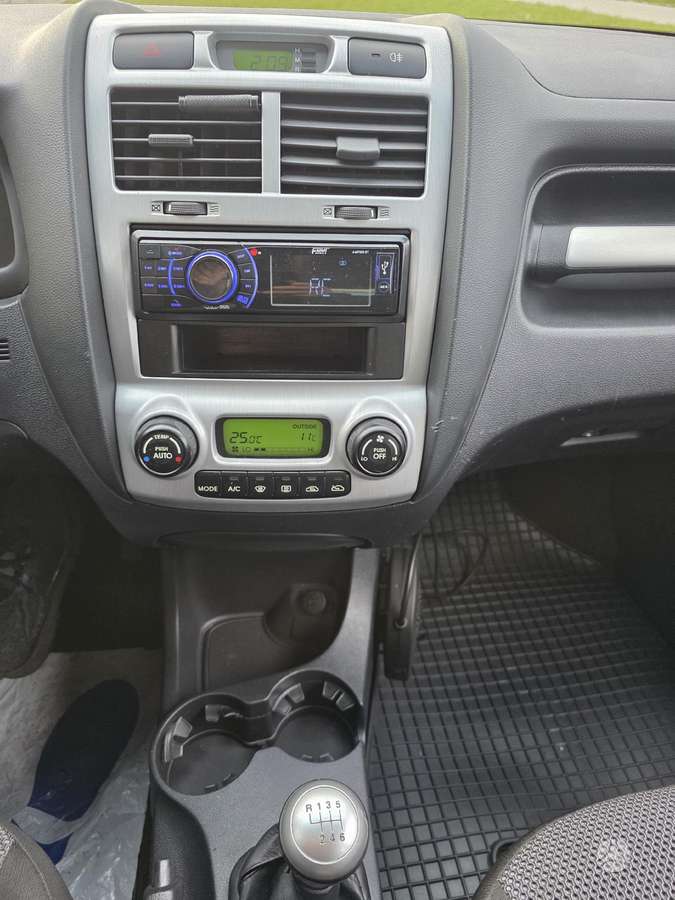 Kia Sportage 2008 — фото 10