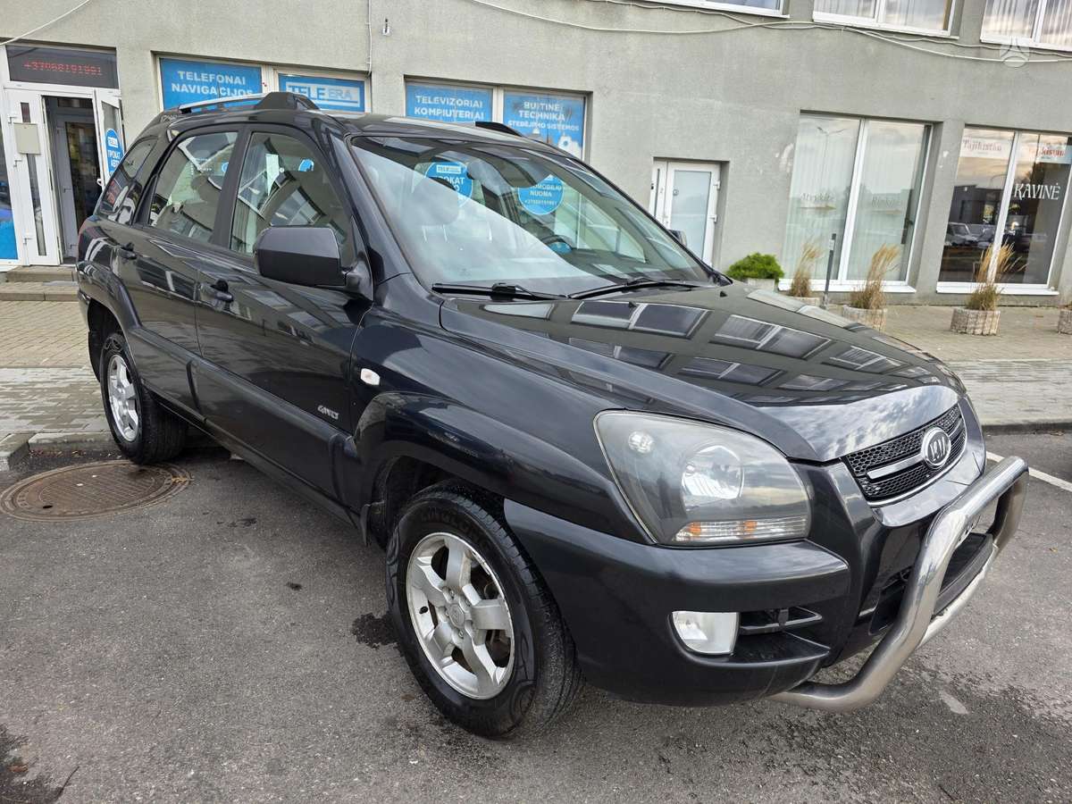 Kia Sportage 2008 — салон
