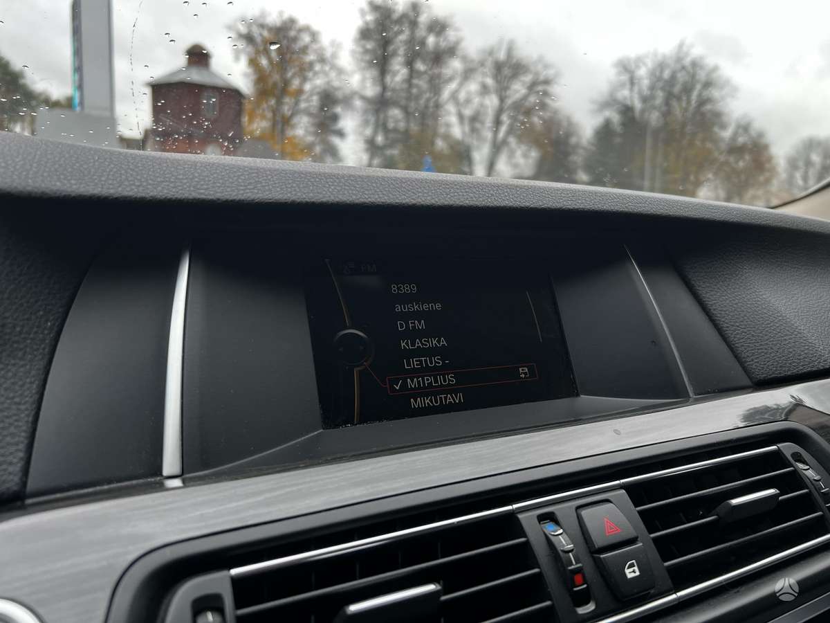 BMW 530 2014 — photo 14