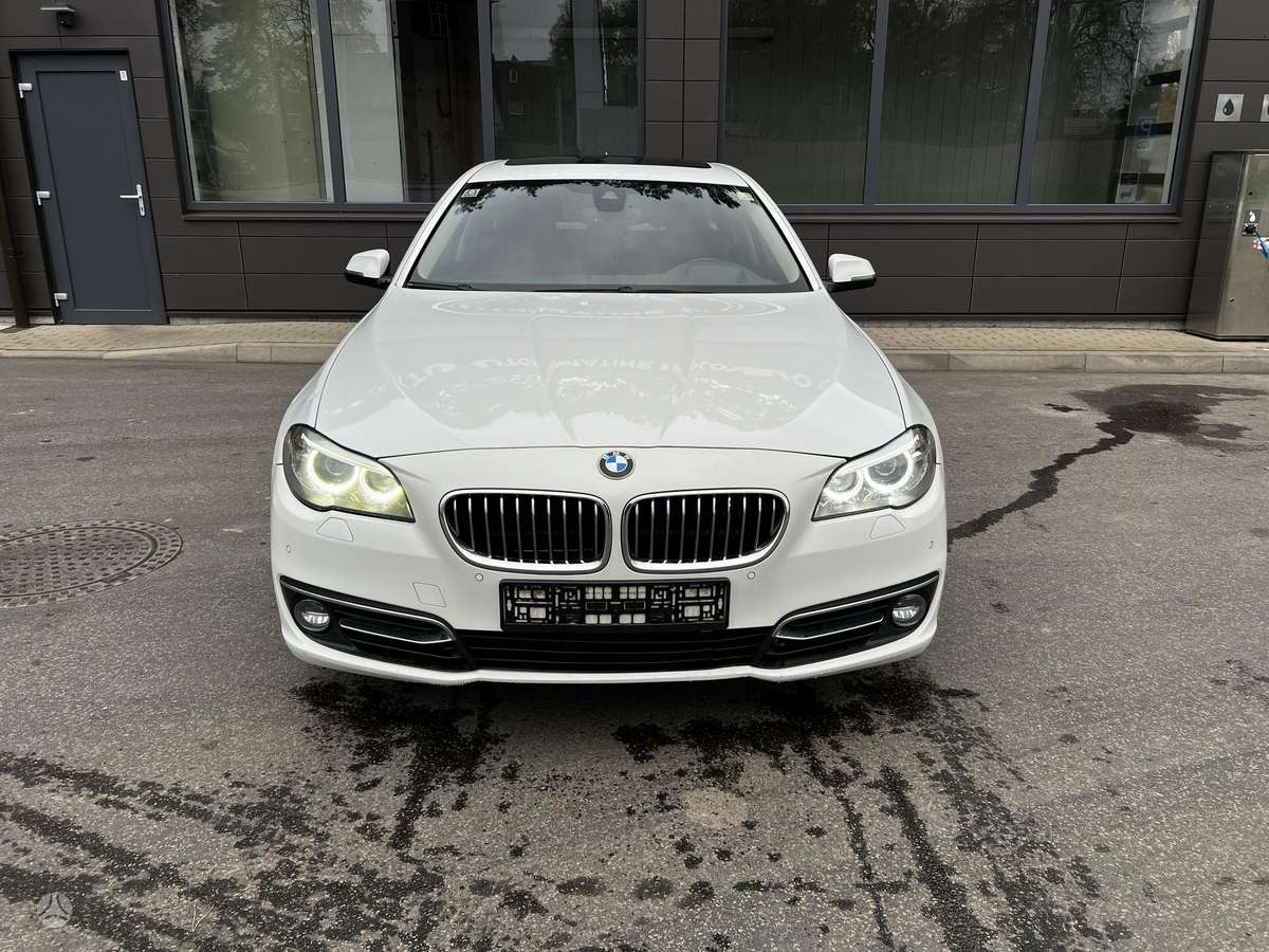BMW 530 2014 — engine 2993 cm³, 258 HP (190kW)