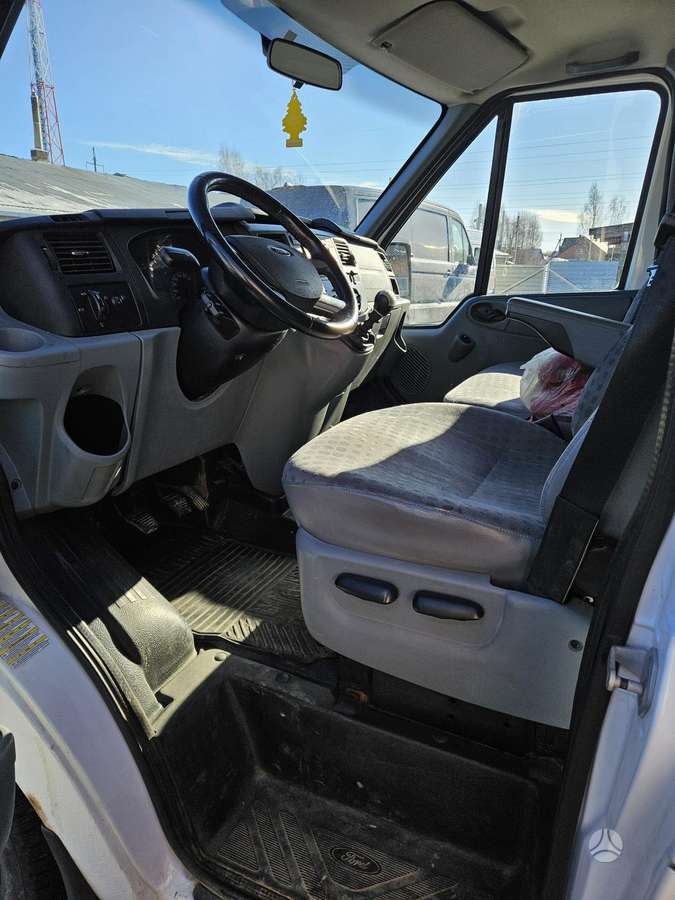 Ford Transit 2013 — photo 9
