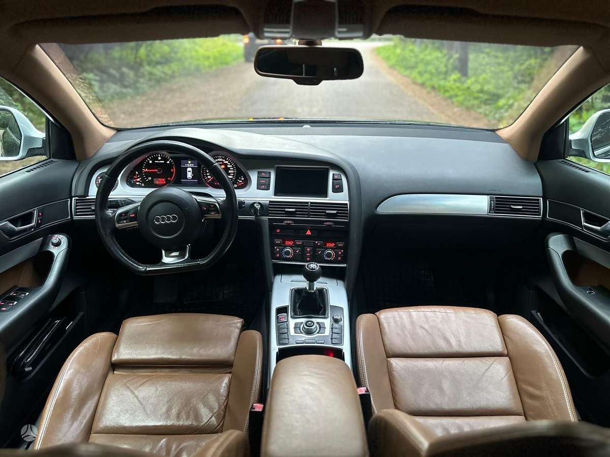 Audi A6 2009 — photo 10