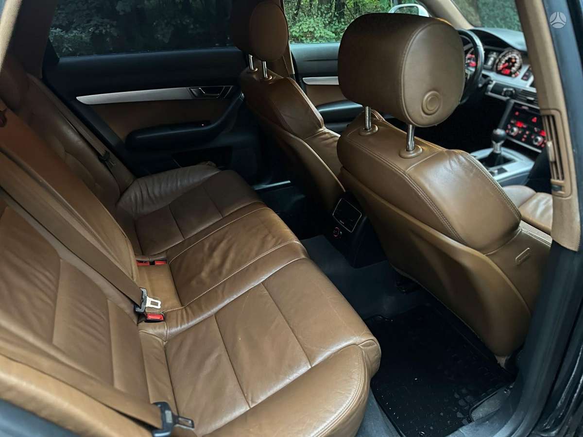 Audi A6 2009 — photo 11