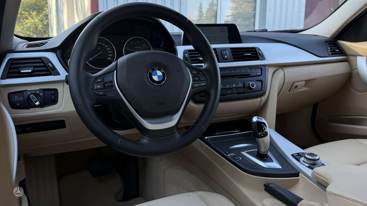 BMW 318 2013 — фото 15