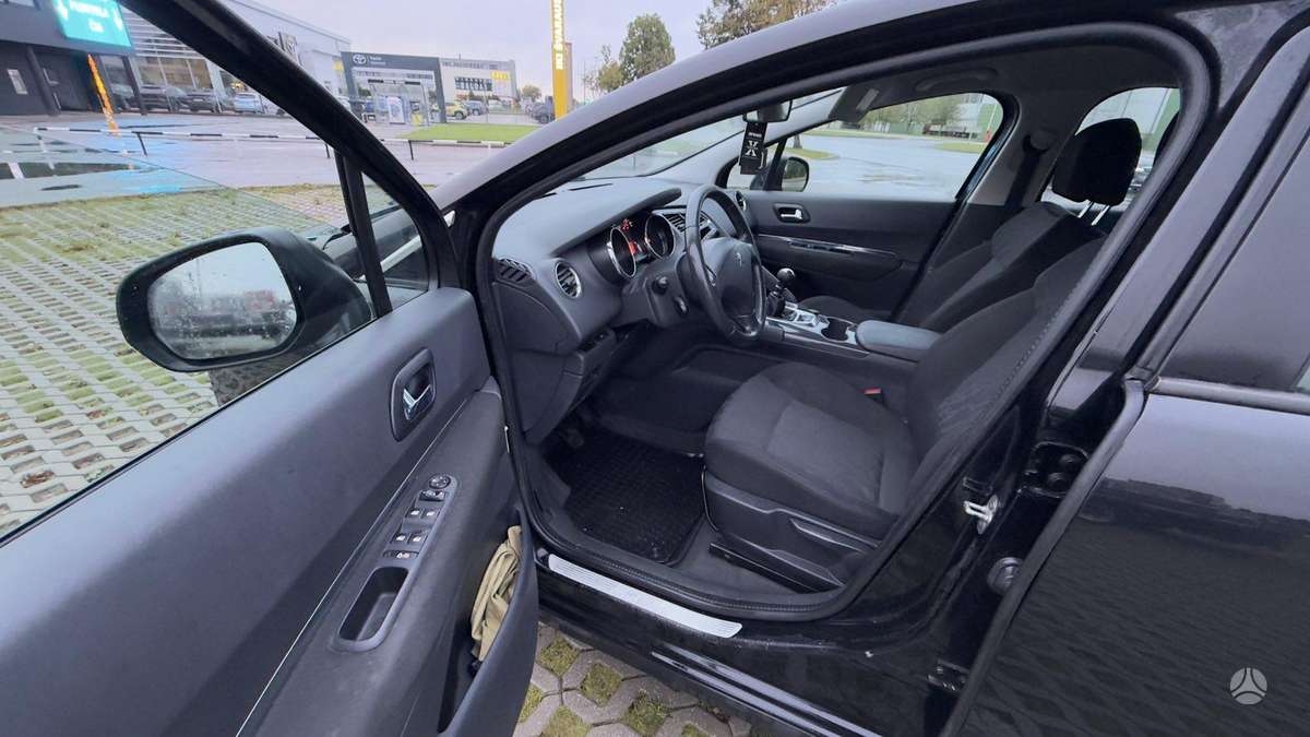 Peugeot 3008 2010 — photo 7