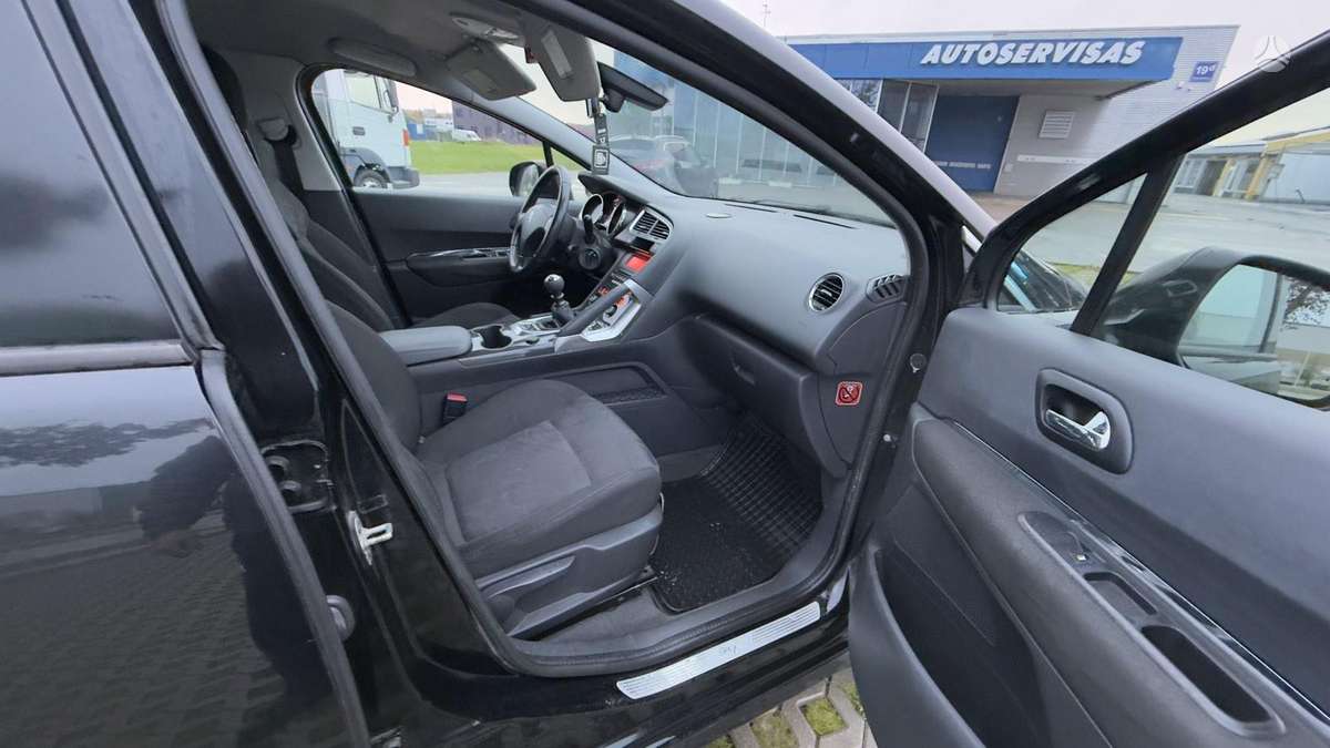Peugeot 3008 2010 — photo 9
