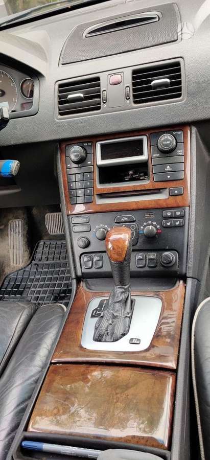 Volvo XC90 2005 — photo 11