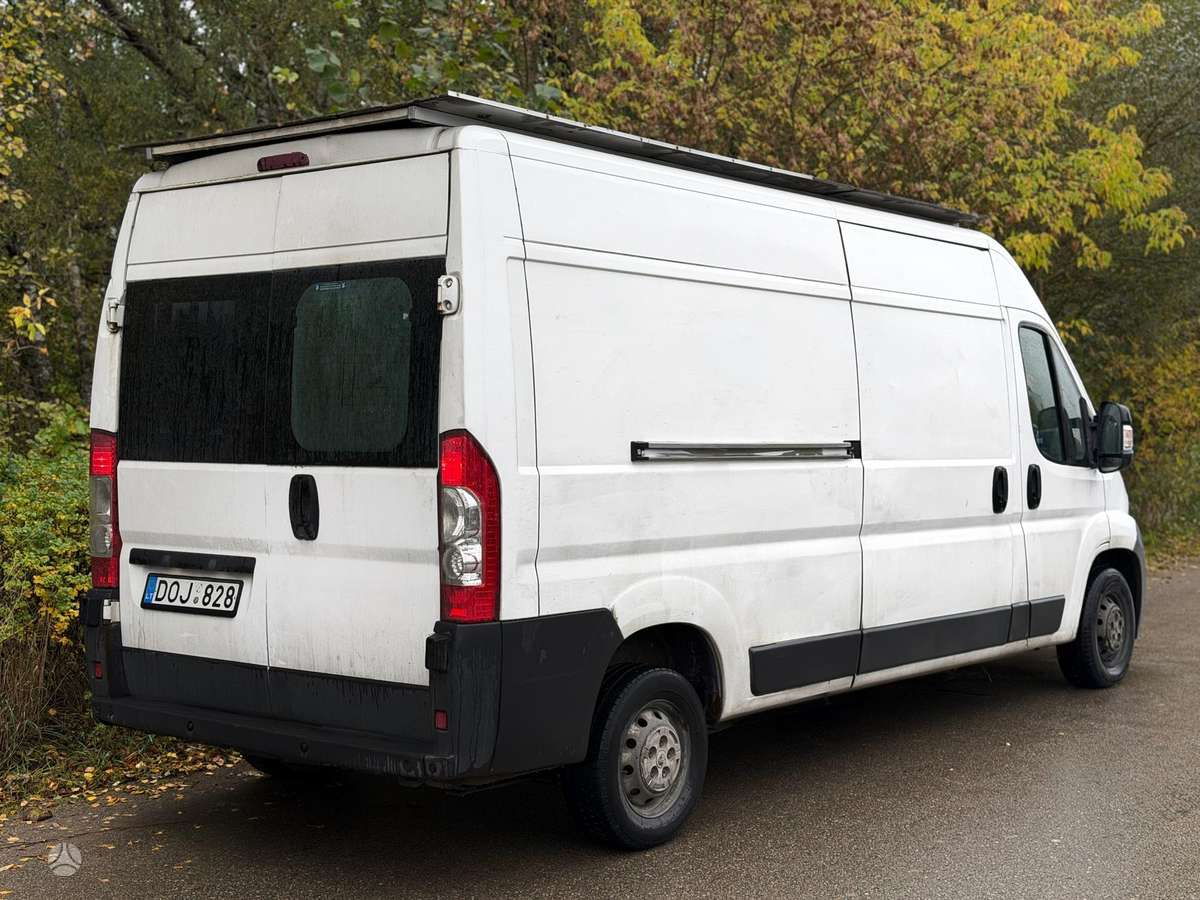 Peugeot Boxer 2009 — interior