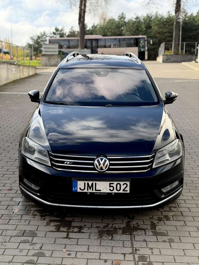 Volkswagen Passat 2014 — interior