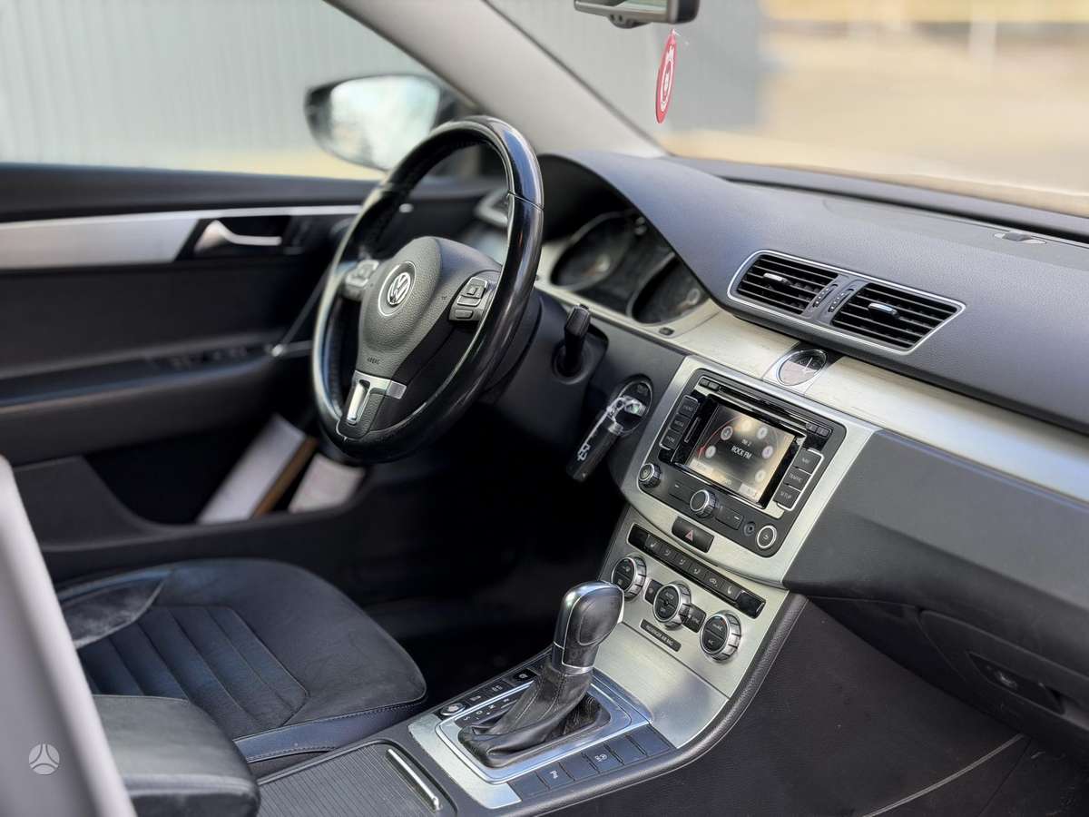 Volkswagen Passat 2014 — photo 9