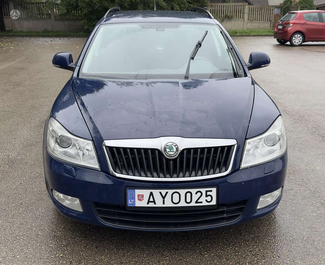 Skoda Octavia 2011 — вигляд ззаду