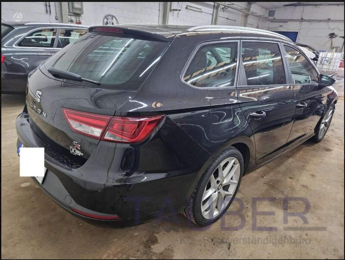 Seat Leon 2014 — interior