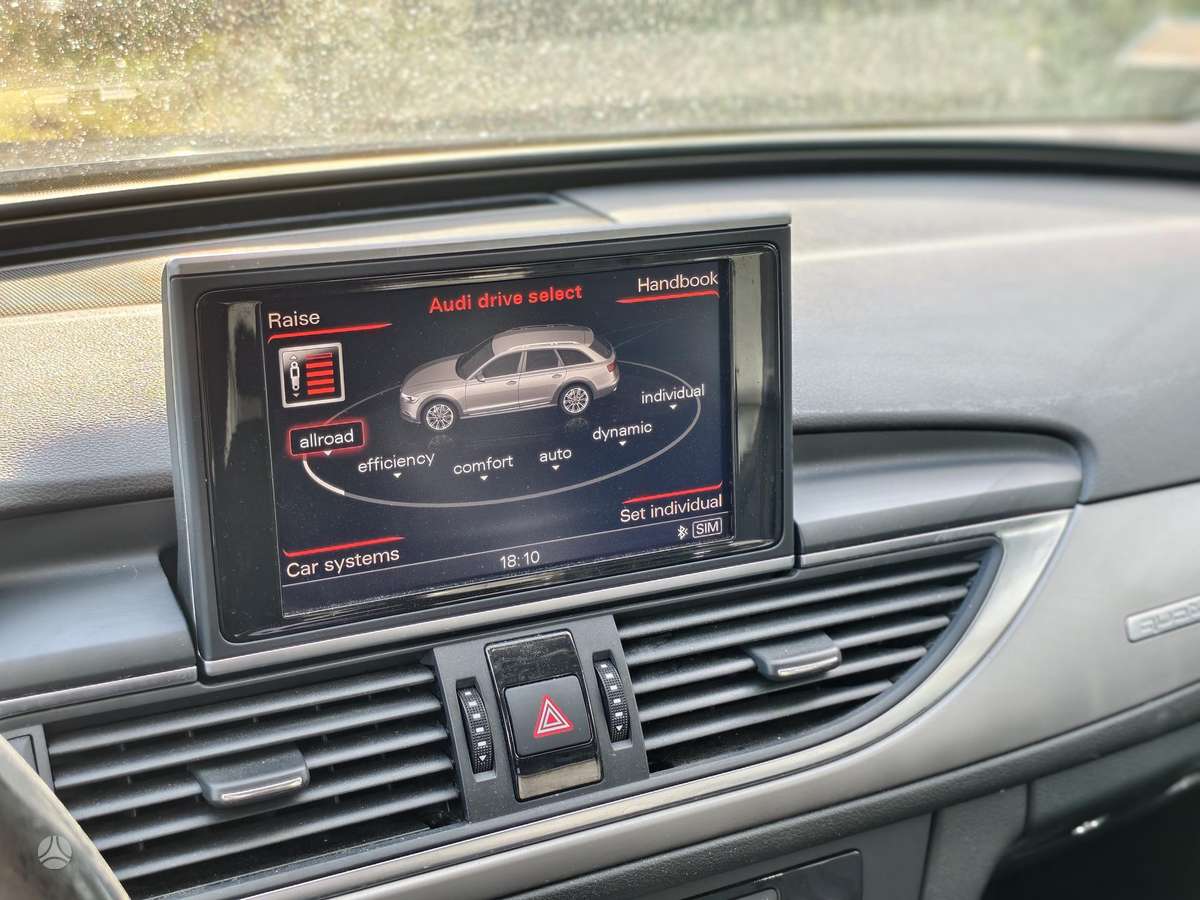 Audi A6 2012 — photo 11