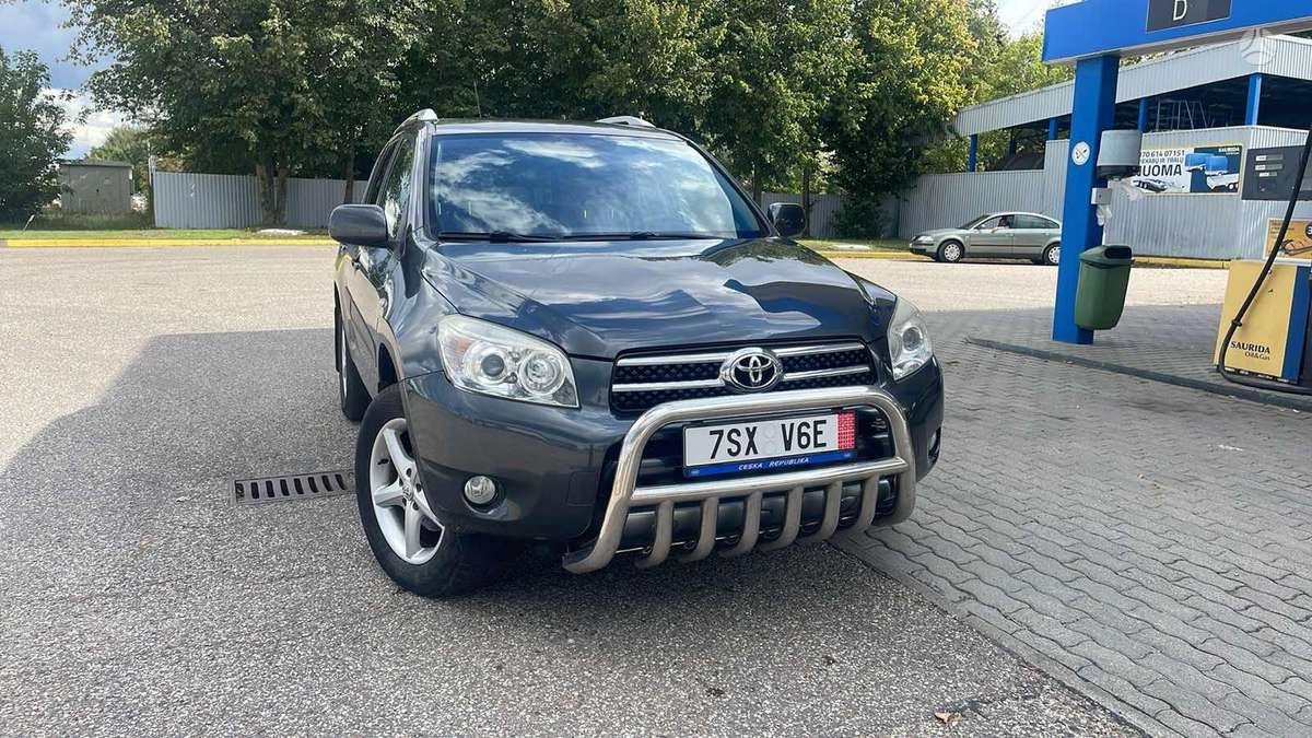 Toyota RAV4, 2009
