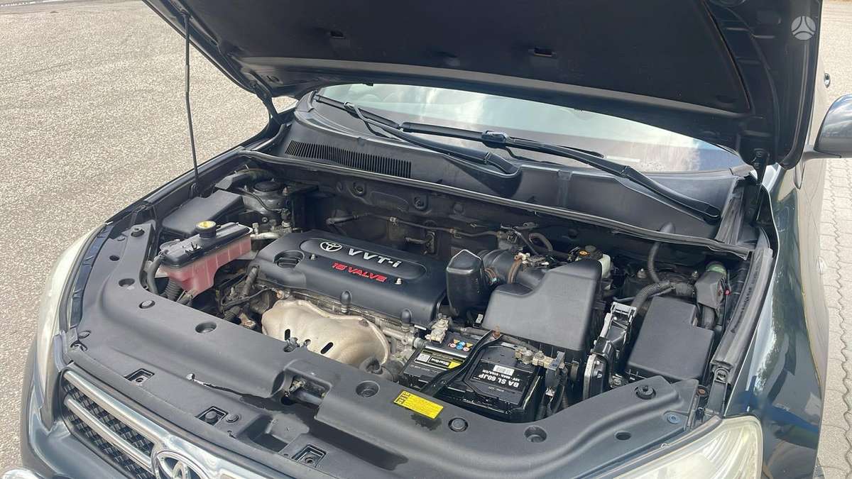Toyota RAV4 2009 — photo 17