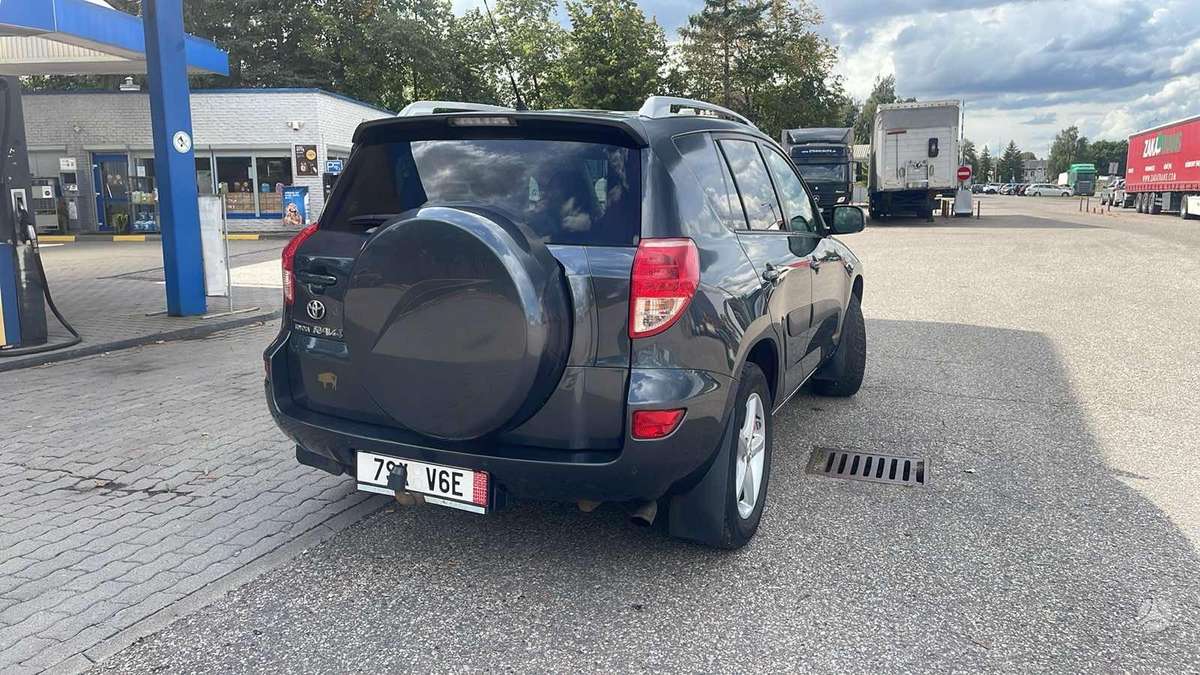 Toyota RAV4 2009 — photo 5
