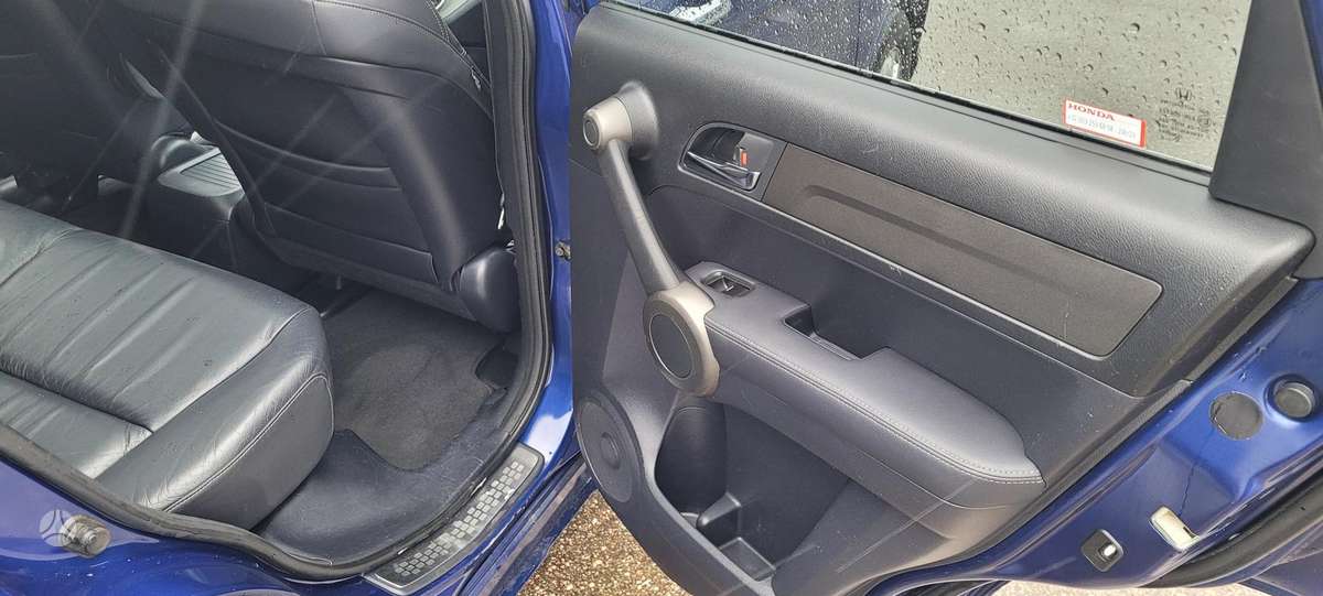 Honda CR-V 2010 — photo 18