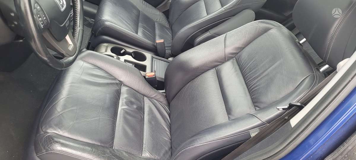 Honda CR-V 2010 — photo 8