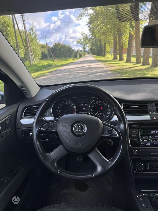 Skoda Superb 2013 — photo 11