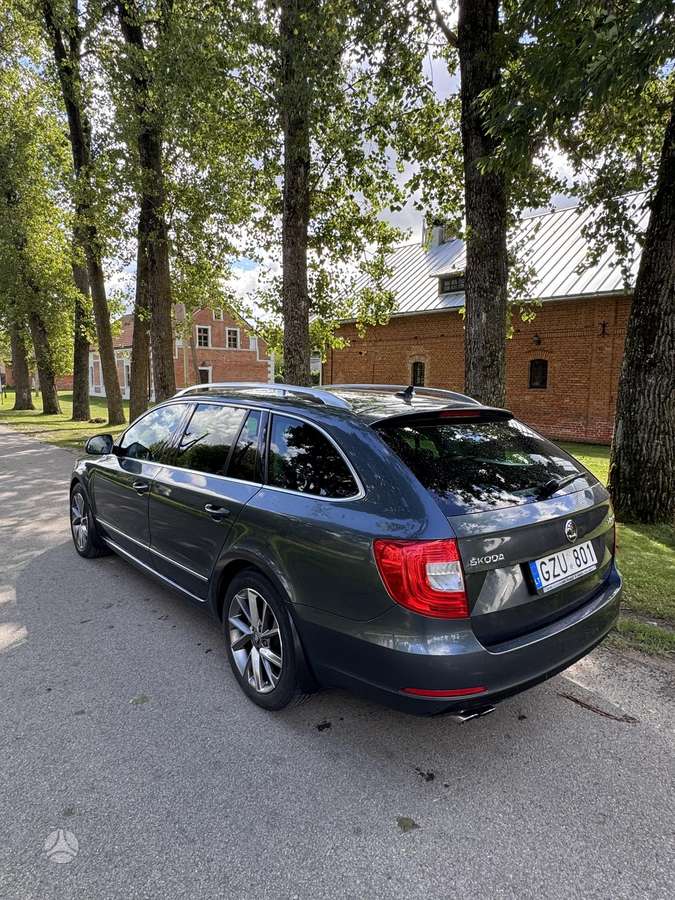 Skoda Superb 2013 — engine 1968 cm³, 140 HP (103kW)