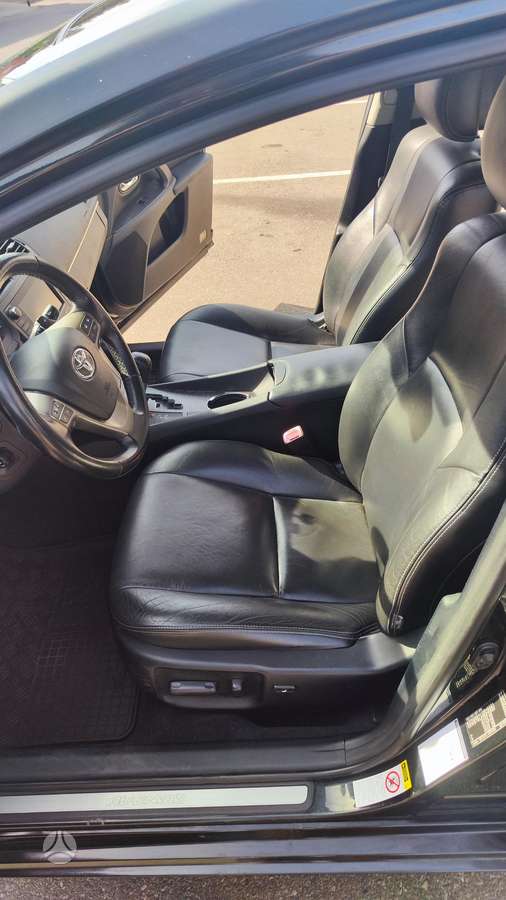 Toyota Avensis 2009 — photo 12