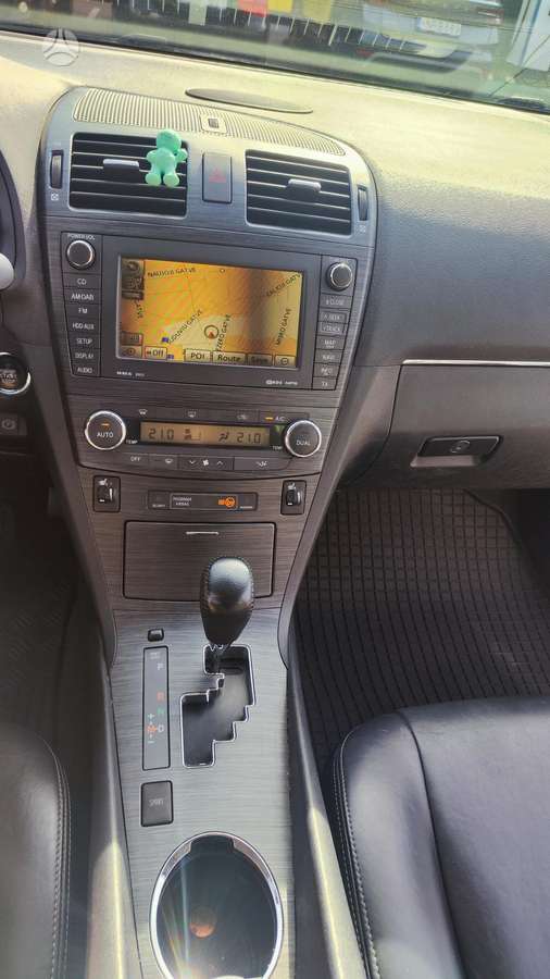 Toyota Avensis 2009 — photo 15